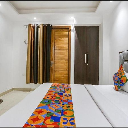 Hotel 24By7 New Delhi Eksteriør bilde